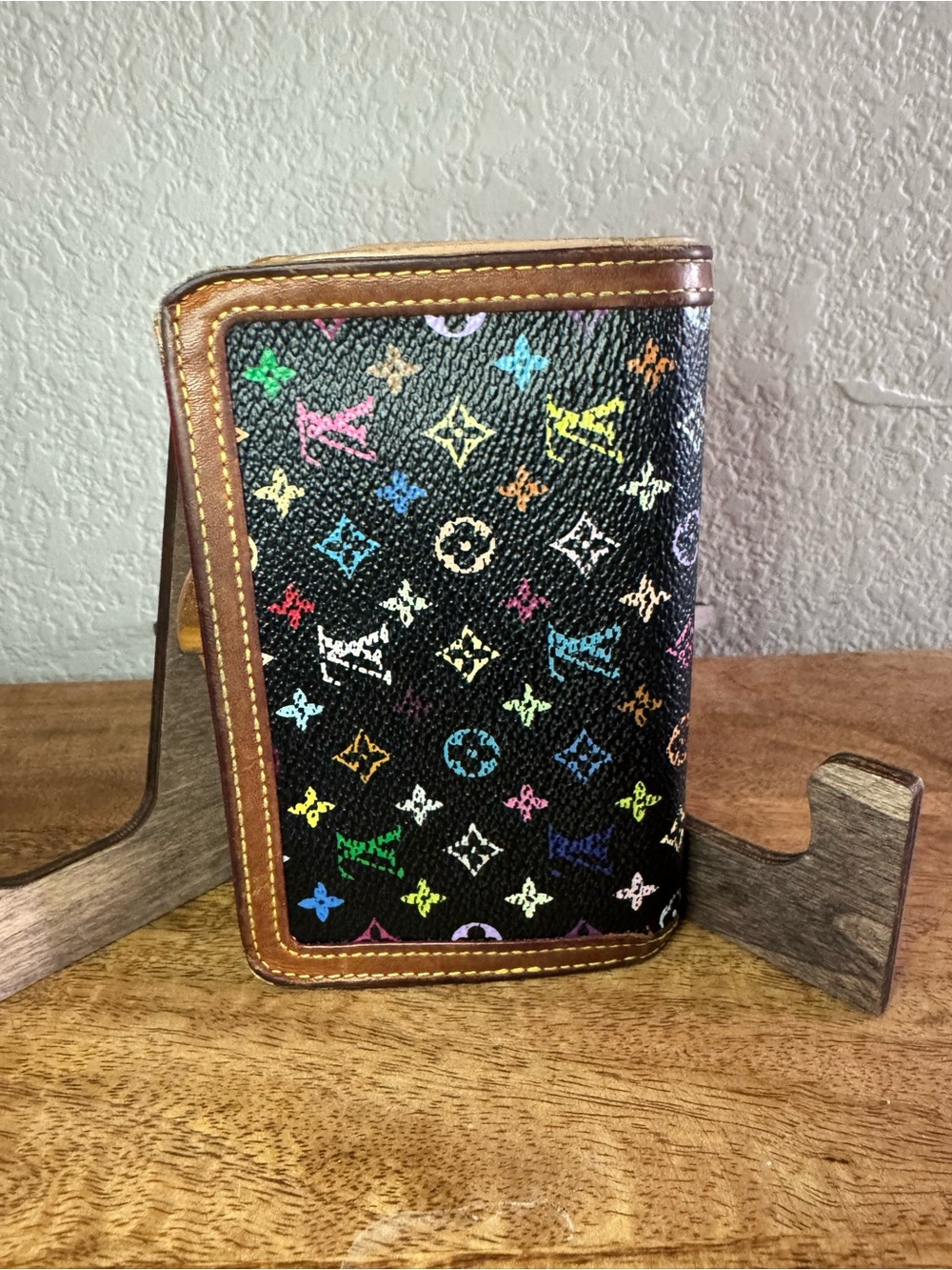 Louis Vuitton Murakami - Picture 2 of 9